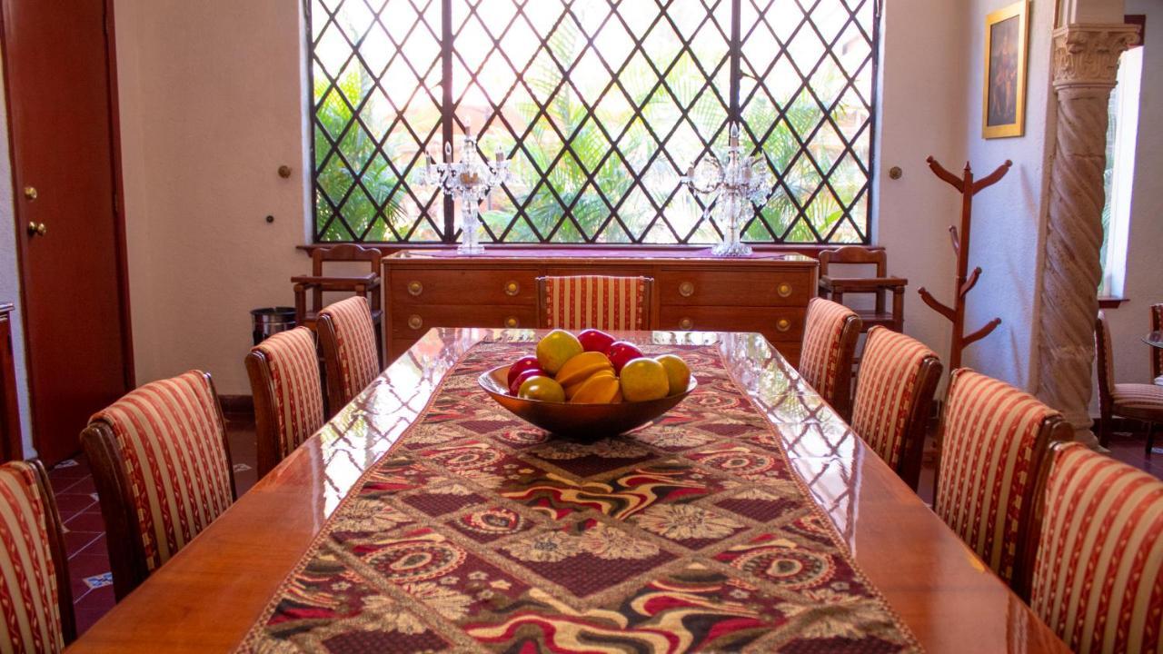 Mansion Mijashe Wellness & Travel House Hotel Морелия Екстериор снимка