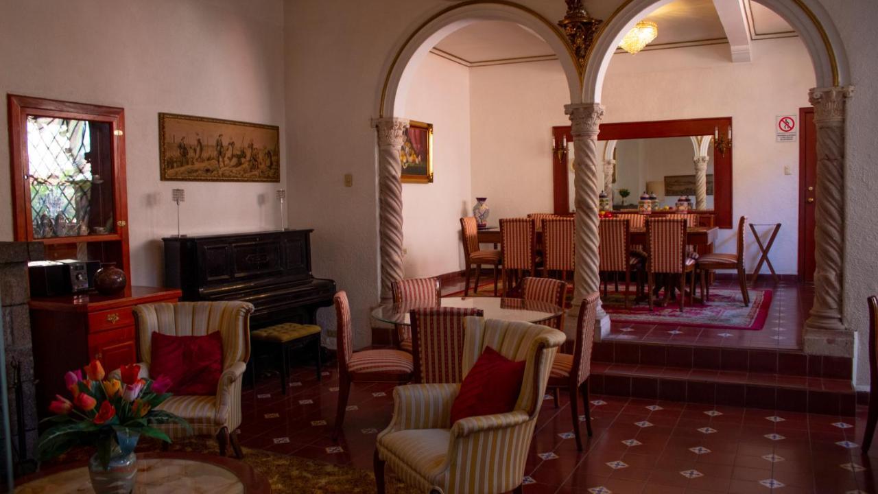 Mansion Mijashe Wellness & Travel House Hotel Морелия Екстериор снимка